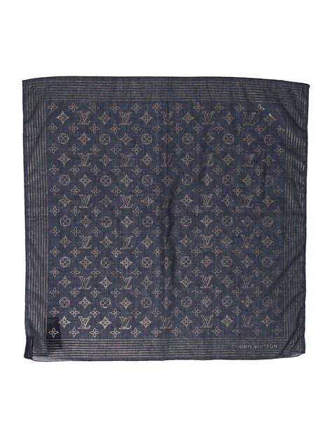 louis vuitton pocket square.